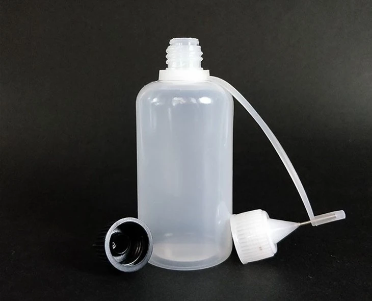 PE Plastic Bottle With Needle Cap